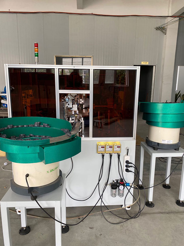 ���ϼ��ԄӽM�b�C